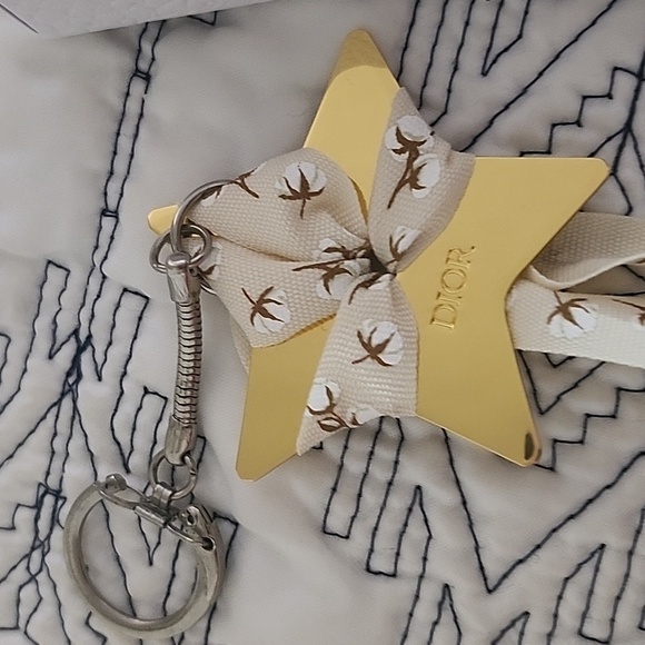 #12 Dior Star Keychain/ Bag charm - Picture 3 of 4